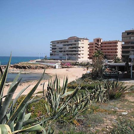 Splendido Appartamento Fronte Mare Vista Spiaggia - Prima Linea Mare ตอร์เรเวียคา ภายนอก รูปภาพ