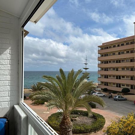 Splendido Appartamento Fronte Mare Vista Spiaggia - Prima Linea Mare ตอร์เรเวียคา ภายนอก รูปภาพ